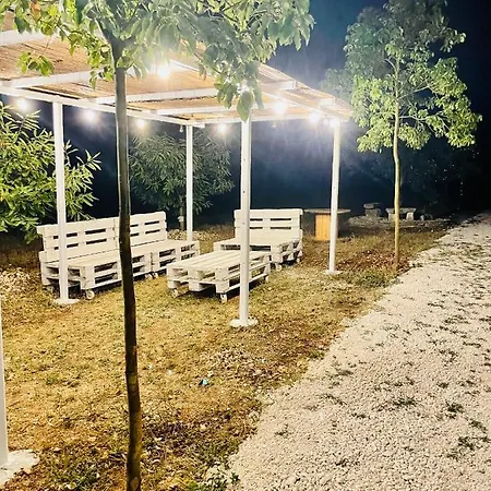 Trullo Danie Мартина-Франка